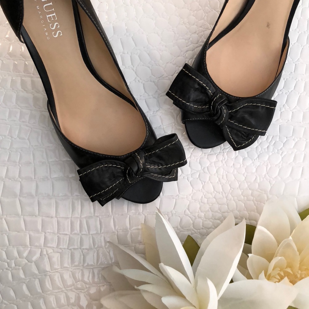 Guess Black Leather D’Orsay PeepToe Bow Heels EUC - Picture 3 of 6
